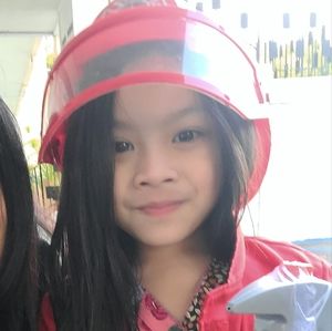 Meet your Posher, Chloe